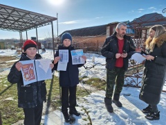 Пожарная безопасность. В рамках социальной поддержки многодетных семей в Ванновском поселении проводятся рейды по установке пожарных извещателей в домовладениях, где проживает трое и более детей. 