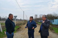 ✅Глава Ванновского сельского поселения, руководитель подрядной организации и специалисты администрации провели рабочую поездку по объектам строительства. Визит был организован с целью оценки текущего хода работ и контроля за выполнением поставленных задач