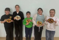 В сельском клубе села Шереметьевского прошёл мастер-класс по декоративно-прикладному искусству «Символ года»